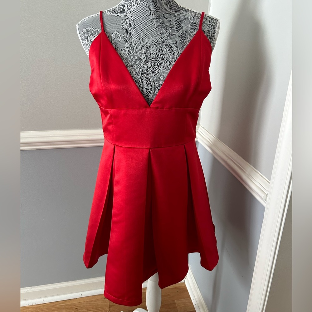Misguided Red Deep Vneck Pleated Dress Size 12